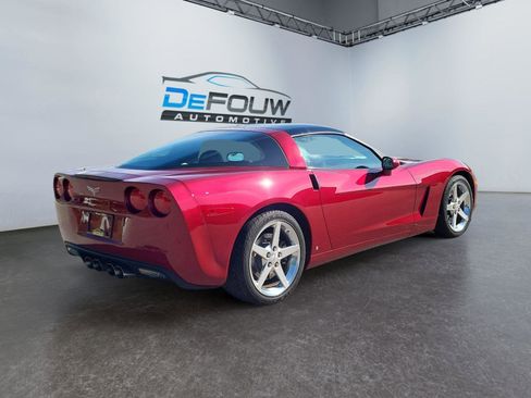 Used 2007 Chevrolet Corvette Coupe w/ Preferred Equipment Group image 3