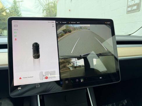 Used 2018 Tesla Model 3 Long Range AWD/4WD image 34