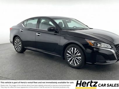 Used 2025 Nissan Altima 2.5 SV
