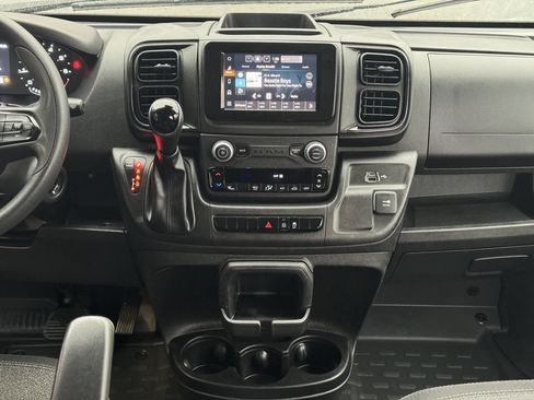 Used 2023 RAM ProMaster 2500 image 19