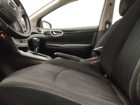 Used 2019 Nissan Sentra SV FWD image 17