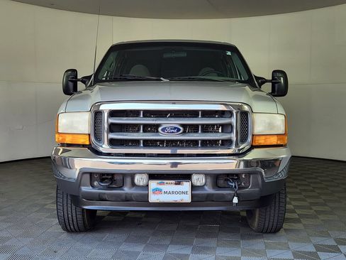 Used 2001 Ford F250 Lariat AWD/4WD image 2