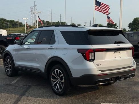 New 2026 Ford Explorer ST-Line AWD/4WD image 33