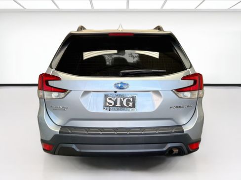Used 2023 Subaru Forester Premium AWD/4WD image 5
