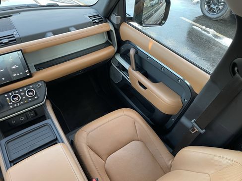 Used 2023 Land Rover Defender 130 First Edition image 18