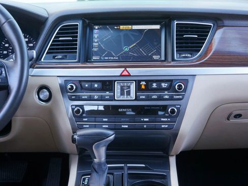 Used 2020 Genesis G80 3.8 RWD image 26