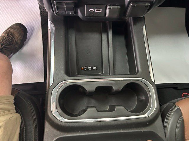 Used 2019 Chevrolet Silverado 1500 High Country AWD/4WD image 22