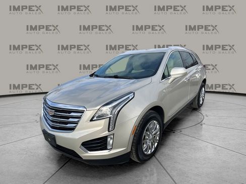 Used 2017 Cadillac XT5 FWD image 1