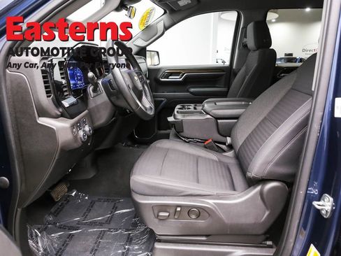 Used 2023 Chevrolet Silverado 1500 LT image 14