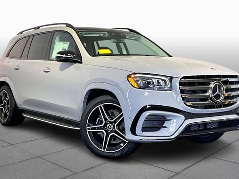 New 2026 Mercedes-Benz GLS 450 4MATIC image 19