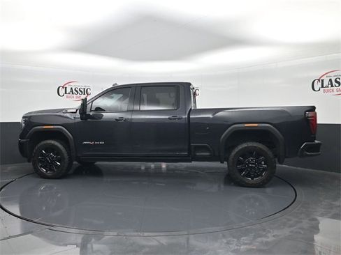 Used 2024 GMC Sierra 2500 AT4 w/ AT4 Premium Plus Package image 2