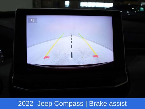 Used 2022 Jeep Compass Limited w/ Sun and Sound Group image 17