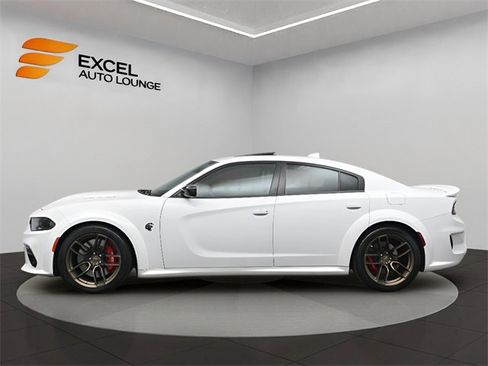 Used 2023 Dodge Charger SRT Hellcat w/ Harman/Kardon Audio Group image 2