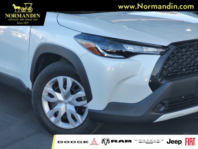 Used 2024 Toyota Corolla Cross L FWD image 5