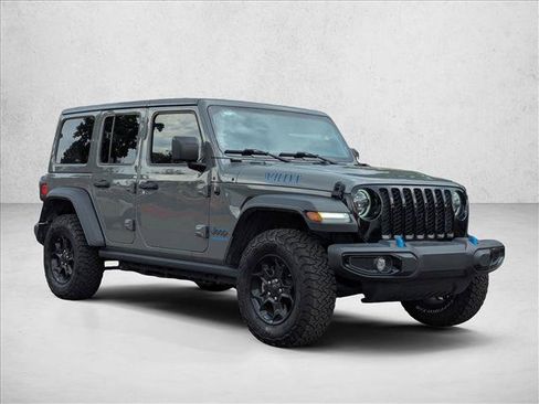 Used 2023 Jeep Wrangler Unlimited w/ Cold Weather Group AWD/4WD image 3