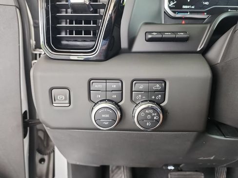 Certified 2022 GMC Sierra 1500 AT4X AWD/4WD image 18