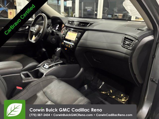 Used 2017 Nissan Rogue SL FWD image 34