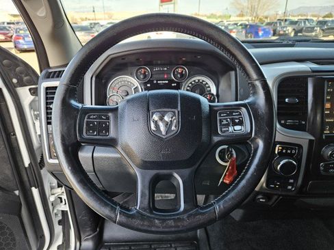 Used 2016 RAM 1500 Classic SLT w/ Luxury Group image 12