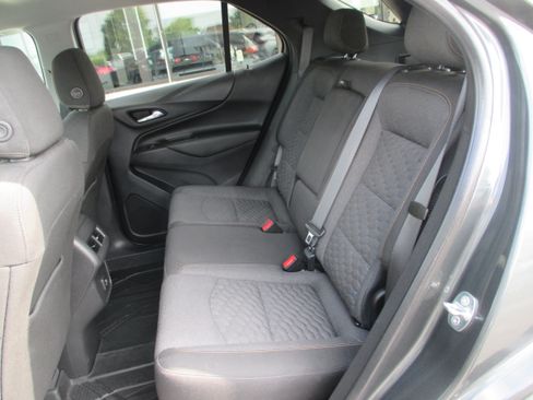 Used 2021 Chevrolet Equinox LT AWD/4WD image 11