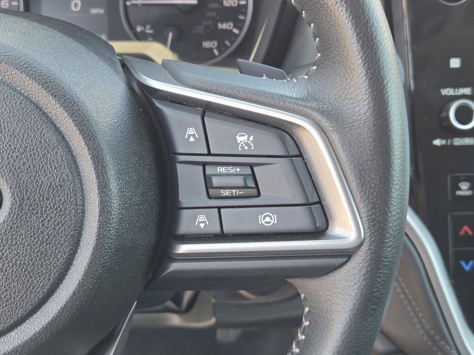Used 2025 Subaru Outback Premium AWD/4WD image 18