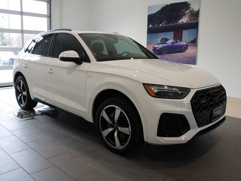 Used 2022 Audi Q5 2.0T Premium Plus AWD/4WD image 2