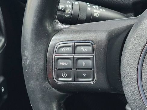 Used 2017 Jeep Wrangler Unlimited Rubicon AWD/4WD image 25