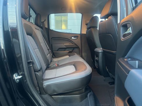 Used 2022 Chevrolet Colorado Z71 w/ Z71 Midnight Edition image 50