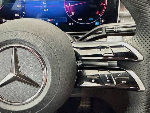 Certified 2026 Mercedes-Benz CLE 300 4MATIC Coupe image 12