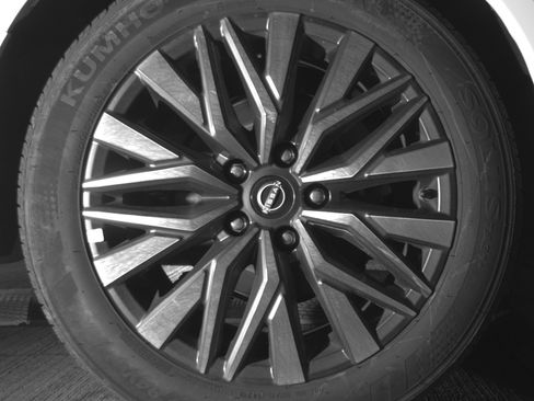 Used 2025 Nissan Altima 2.5 SV image 15