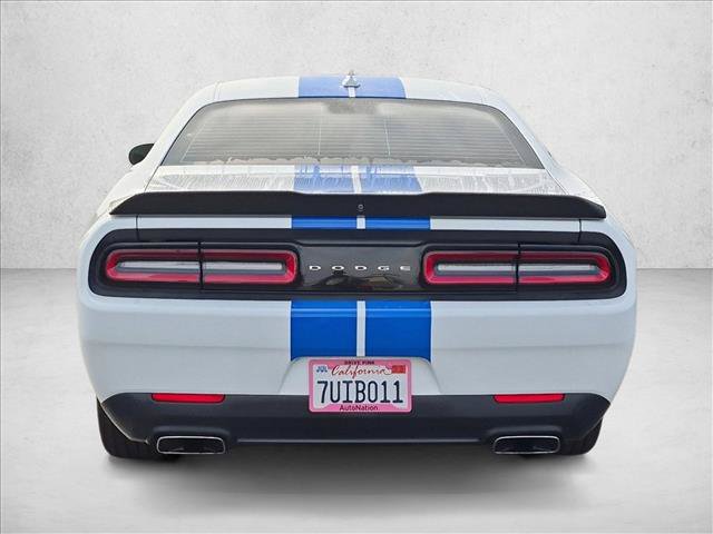 Used 2016 Dodge Challenger R/T Scat Pack w/ Technology Group RWD image 7