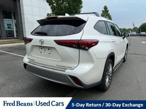 Used 2020 Toyota Highlander Platinum AWD/4WD image 5