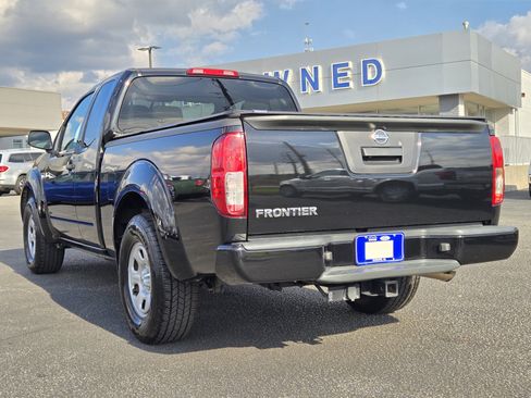 Used 2021 Nissan Frontier S w/ S Utility Package image 10