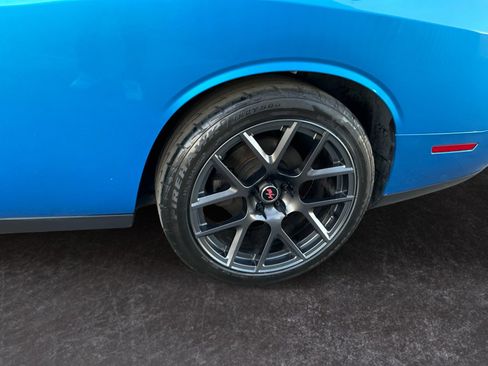 Used 2016 Dodge Challenger R/T Plus image 9