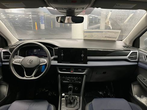 New 2026 Volkswagen Taos SEL AWD/4WD image 7