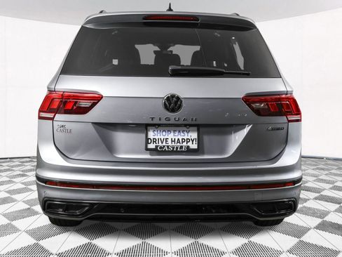 Used 2022 Volkswagen Tiguan SE R-Line image 15