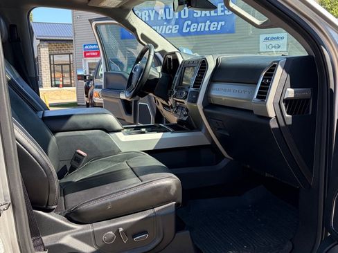 Used 2017 Ford F350 Lariat w/ Lariat Ultimate Package AWD/4WD image 22
