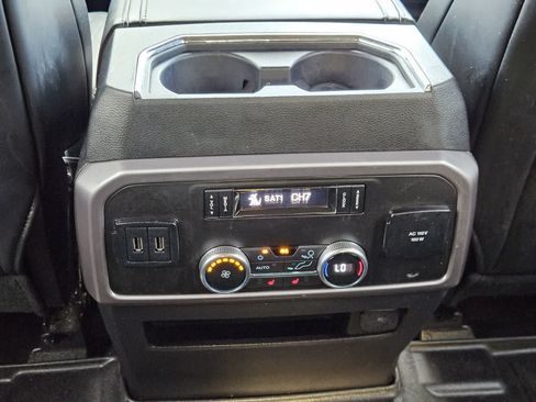 Used 2019 Ford Expedition Max Platinum RWD image 29