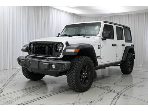 Used 2024 Jeep Wrangler Unlimited Sport AWD/4WD image 4