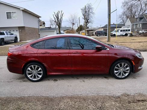 Used 2015 Chrysler 200 S image 5