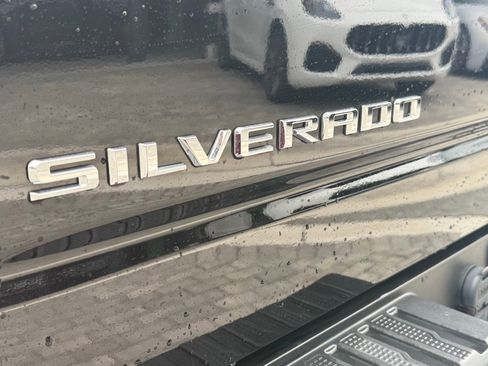 Used 2024 Chevrolet Silverado 1500 RST image 13