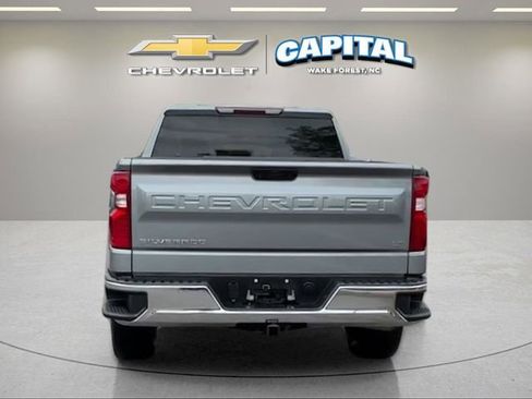 Used 2023 Chevrolet Silverado 1500 LT AWD/4WD image 4