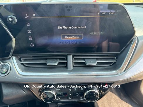 Used 2024 Chevrolet Trax ACTIV w/ Sunroof Package image 35