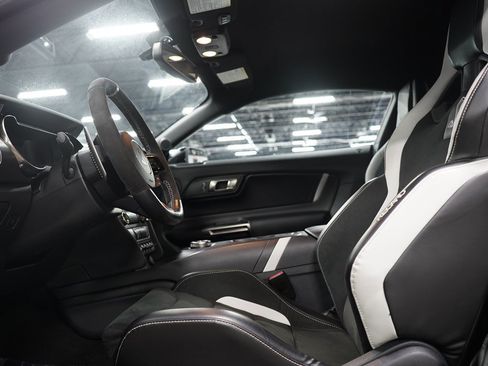 Used 2022 Ford Mustang Shelby GT500 w/ Technology Package RWD image 10