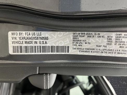 New 2025 Jeep Grand Cherokee L Altitude image 39