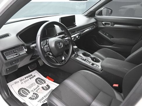 Used 2025 Honda Civic Sport image 19