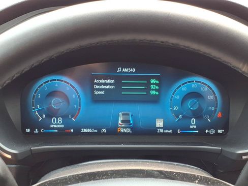 Used 2025 Ford Escape Platinum AWD/4WD image 23