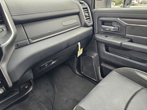 Certified 2026 RAM 2500 Laramie AWD/4WD image 28