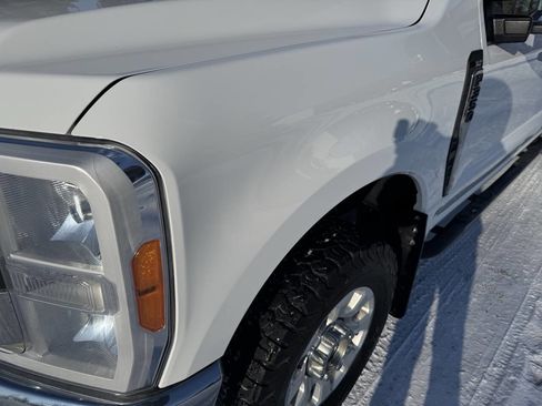 Used 2023 Ford F350 XLT w/ Camper Package image 30