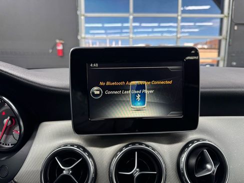 Used 2017 Mercedes-Benz GLA 250 4MATIC image 29