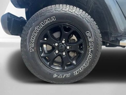 Used 2021 Jeep Wrangler Sport AWD/4WD image 28